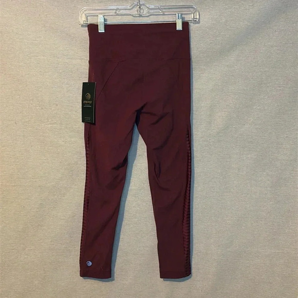 Women's MPG Life in Motion Eventide High Waisted Capri Leggings‎ XS Fig NWT - Picture 4 of 7